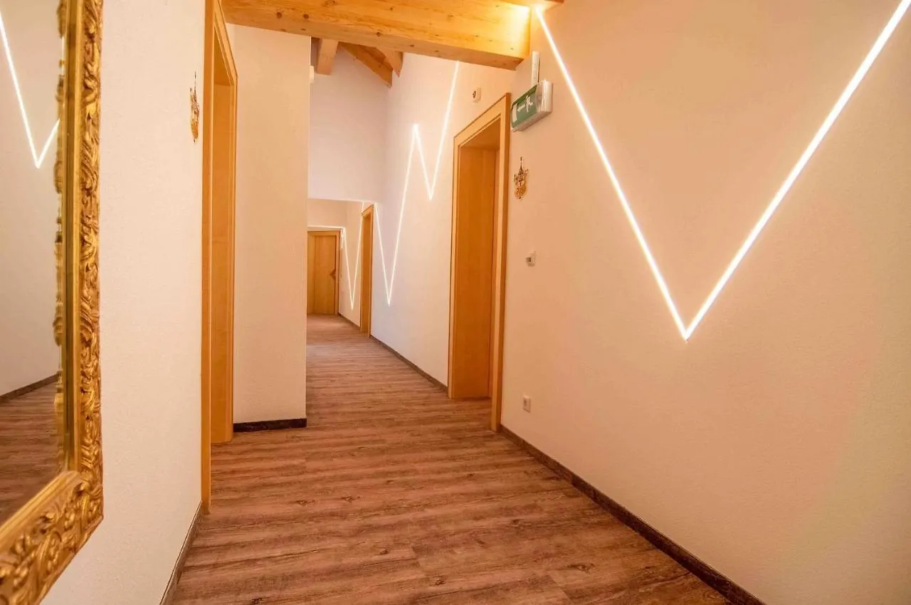 Hotel Garni Waldschlössl Ischgl